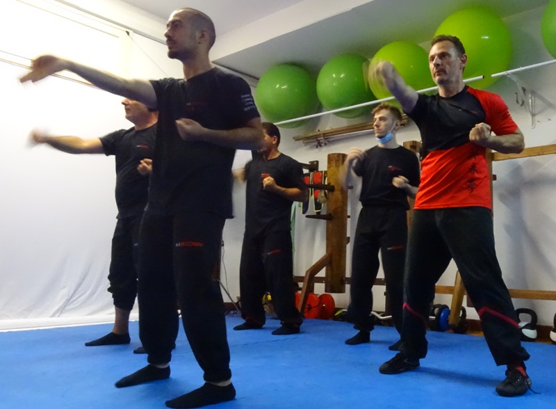 Kung Fu Academy di Sifu Mezzone Arti Marziali e palestra di Sport da Combattimento Wing Chun Weng Chun Tjun Tai Chi Taijiquan Qigong Sanda Difesa Personale (163)